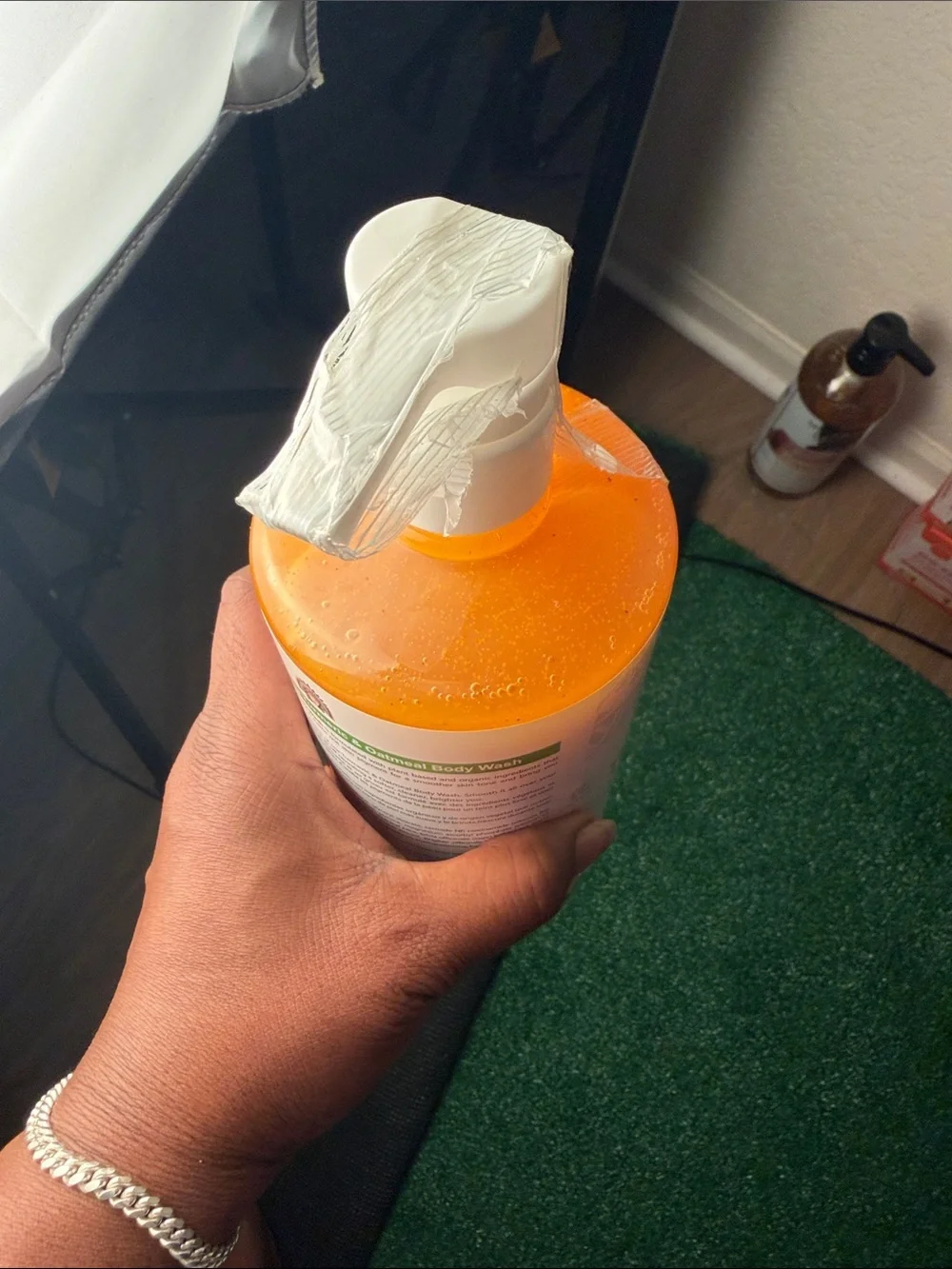 Exfoliating Turmeric & Oatmeal Body Wash — Orange